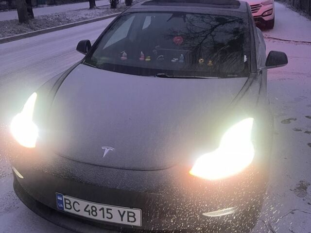 Серый Тесла Модель 3, объемом двигателя 0 л и пробегом 93 тыс. км за 17500 $, фото 3 на Automoto.ua