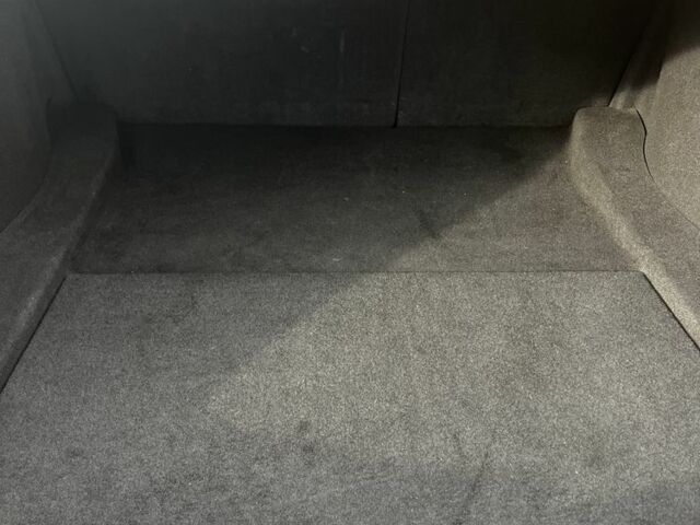 Серый Тесла Модель 3, объемом двигателя 0 л и пробегом 210 тыс. км за 14999 $, фото 11 на Automoto.ua