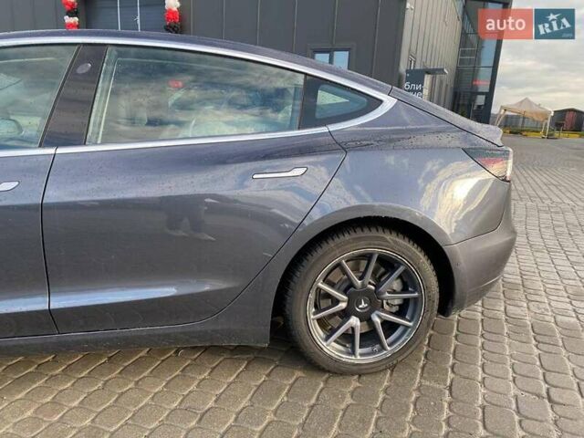 Сірий Тесла Модель 3, об'ємом двигуна 0 л та пробігом 126 тис. км за 14990 $, фото 5 на Automoto.ua