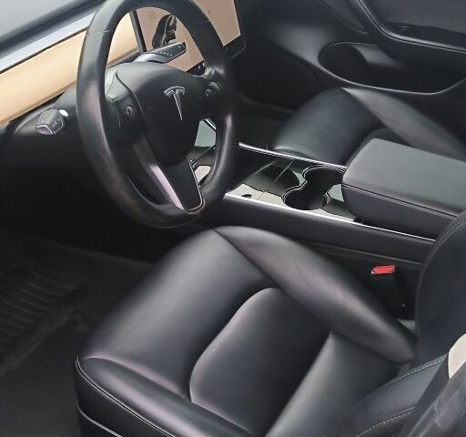 Серый Тесла Модель 3, объемом двигателя 0 л и пробегом 182 тыс. км за 15000 $, фото 13 на Automoto.ua