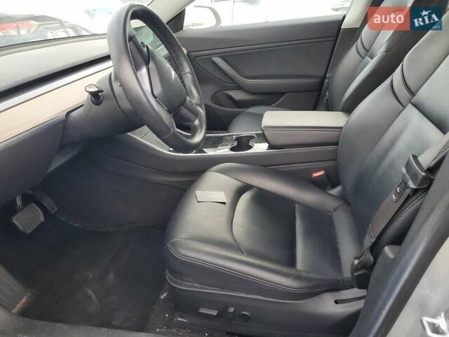 Серый Тесла Модель 3, объемом двигателя 0 л и пробегом 144 тыс. км за 5490 $, фото 6 на Automoto.ua