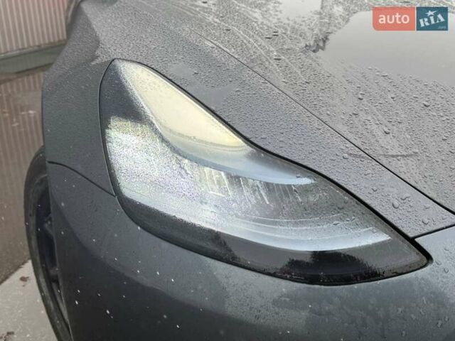 Серый Тесла Модель 3, объемом двигателя 0 л и пробегом 162 тыс. км за 13999 $, фото 14 на Automoto.ua