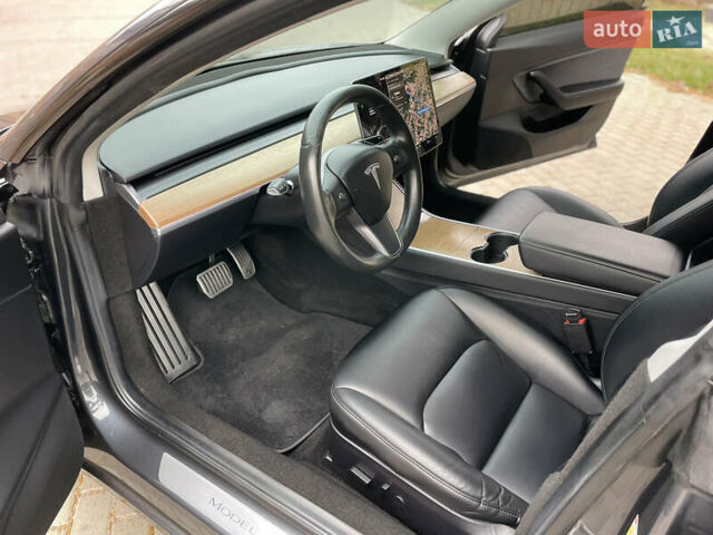 Сірий Тесла Модель 3, об'ємом двигуна 0 л та пробігом 76 тис. км за 19900 $, фото 7 на Automoto.ua