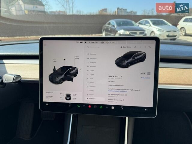 Сірий Тесла Модель 3, об'ємом двигуна 0 л та пробігом 99 тис. км за 18500 $, фото 11 на Automoto.ua