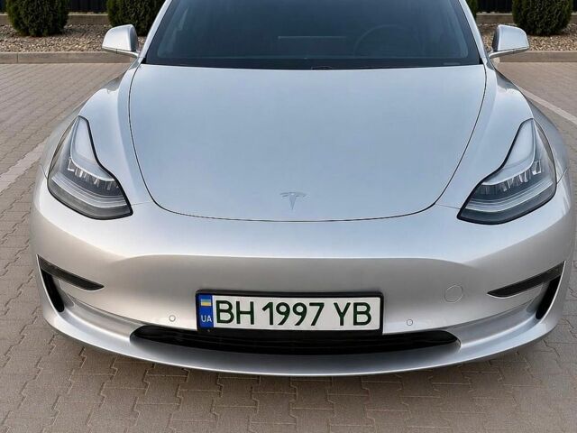 Сірий Тесла Модель 3, об'ємом двигуна 0 л та пробігом 51 тис. км за 19500 $, фото 1 на Automoto.ua