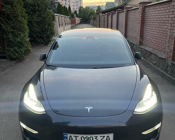 Серый Тесла Модель 3, объемом двигателя 0 л и пробегом 80 тыс. км за 21000 $, фото 21 на Automoto.ua