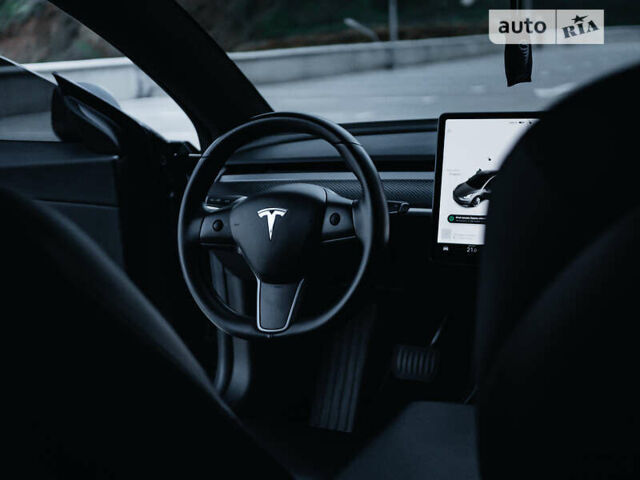 Сірий Тесла Модель 3, об'ємом двигуна 0 л та пробігом 17 тис. км за 35500 $, фото 1 на Automoto.ua