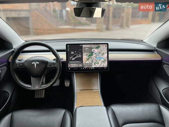 Сірий Тесла Модель 3, об'ємом двигуна 0 л та пробігом 76 тис. км за 19900 $, фото 11 на Automoto.ua