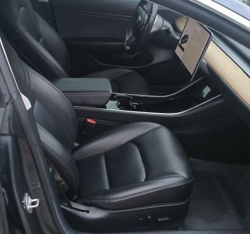 Серый Тесла Модель 3, объемом двигателя 0 л и пробегом 182 тыс. км за 15000 $, фото 15 на Automoto.ua