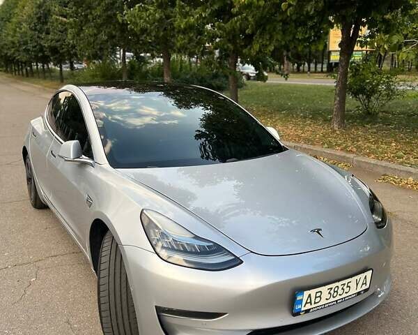 Серый Тесла Модель 3, объемом двигателя 0 л и пробегом 131 тыс. км за 16900 $, фото 22 на Automoto.ua