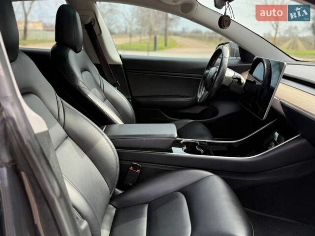 Серый Тесла Модель 3, объемом двигателя 0 л и пробегом 152 тыс. км за 16400 $, фото 32 на Automoto.ua