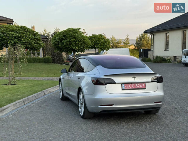 Серый Тесла Модель 3, объемом двигателя 0 л и пробегом 84 тыс. км за 17400 $, фото 16 на Automoto.ua