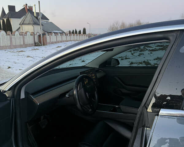 Сірий Тесла Модель 3, об'ємом двигуна 0 л та пробігом 130 тис. км за 17100 $, фото 7 на Automoto.ua
