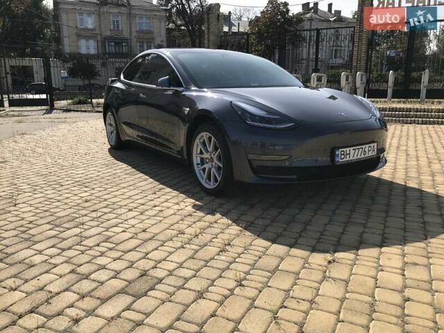 Серый Тесла Модель 3, объемом двигателя 0 л и пробегом 70 тыс. км за 20900 $, фото 14 на Automoto.ua