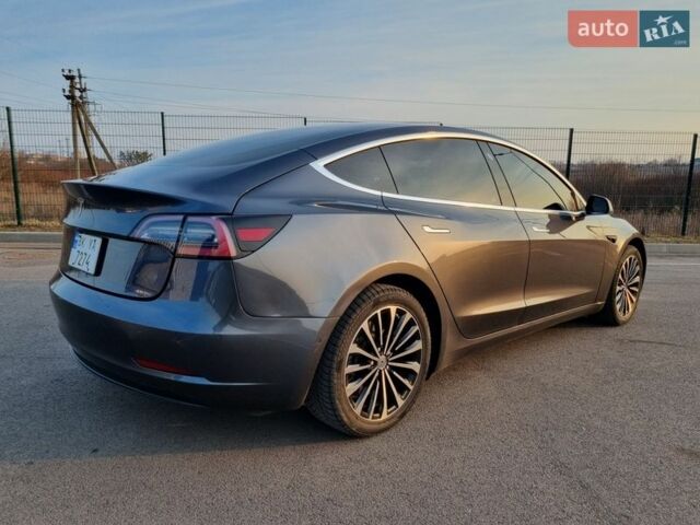 Серый Тесла Модель 3, объемом двигателя 0 л и пробегом 128 тыс. км за 16500 $, фото 13 на Automoto.ua