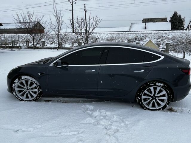 Серый Тесла Модель 3, объемом двигателя 0 л и пробегом 210 тыс. км за 14999 $, фото 6 на Automoto.ua