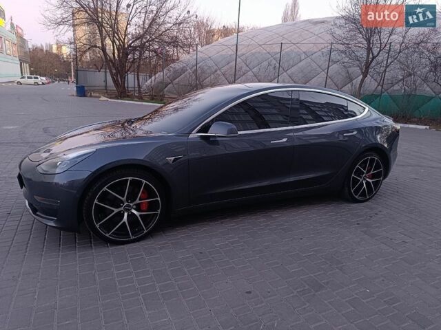 Сірий Тесла Модель 3, об'ємом двигуна 0 л та пробігом 169 тис. км за 17200 $, фото 3 на Automoto.ua