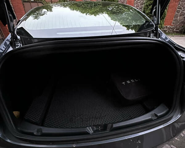 Сірий Тесла Модель 3, об'ємом двигуна 0 л та пробігом 67 тис. км за 20100 $, фото 20 на Automoto.ua