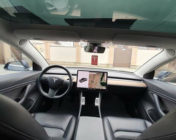 Серый Тесла Модель 3, объемом двигателя 0 л и пробегом 140 тыс. км за 16500 $, фото 15 на Automoto.ua