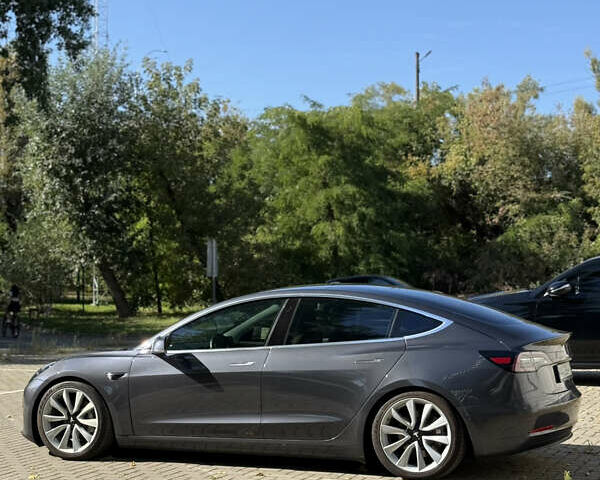 Сірий Тесла Модель 3, об'ємом двигуна 0 л та пробігом 50 тис. км за 18500 $, фото 4 на Automoto.ua