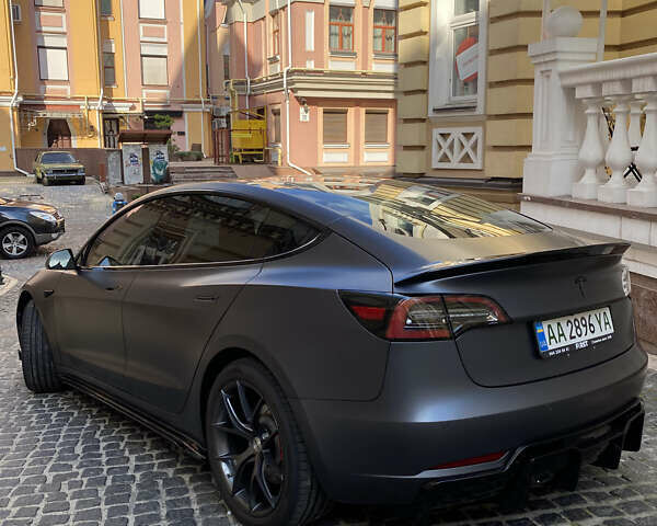 Тесла Модель 3 2018 в Киеве на Automoto.ua Серый Тесла Модель 3, объемом двигателя 0 л и пробегом 67 тыс. км за 46000 $, фото 5 на Automoto.ua