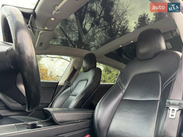 Серый Тесла Модель 3, объемом двигателя 0 л и пробегом 270 тыс. км за 14700 $, фото 16 на Automoto.ua