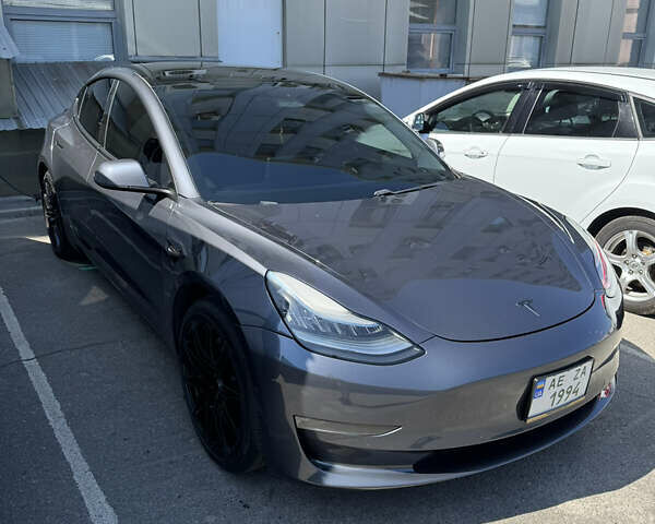 Серый Тесла Модель 3, объемом двигателя 0 л и пробегом 119 тыс. км за 18500 $, фото 6 на Automoto.ua
