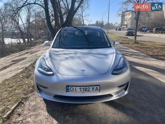 Серый Тесла Модель 3, объемом двигателя 0 л и пробегом 39 тыс. км за 14600 $, фото 1 на Automoto.ua