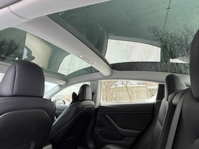 Серый Тесла Модель 3, объемом двигателя 0 л и пробегом 115 тыс. км за 16000 $, фото 7 на Automoto.ua