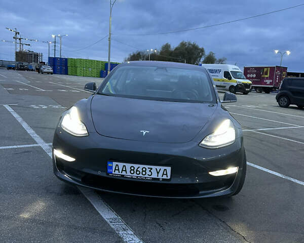 Сірий Тесла Модель 3, об'ємом двигуна 0 л та пробігом 82 тис. км за 15999 $, фото 1 на Automoto.ua