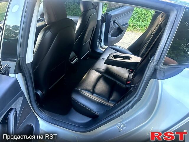 Сірий Тесла Модель 3, об'ємом двигуна 0.2 л та пробігом 189 тис. км за 17500 $, фото 10 на Automoto.ua