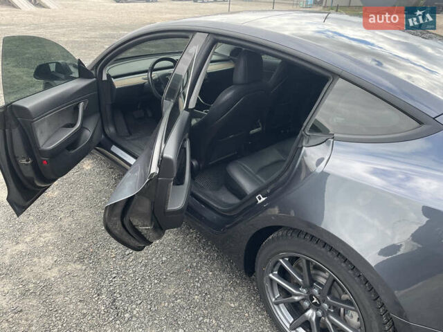Серый Тесла Модель 3, объемом двигателя 0 л и пробегом 120 тыс. км за 19500 $, фото 10 на Automoto.ua