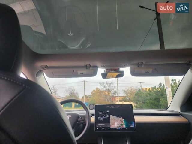 Серый Тесла Модель 3, объемом двигателя 0 л и пробегом 282 тыс. км за 16300 $, фото 14 на Automoto.ua