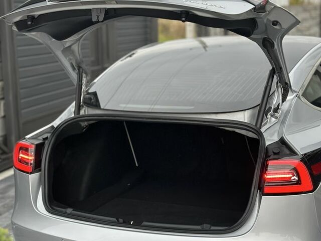 Сірий Тесла Модель 3, об'ємом двигуна 0 л та пробігом 199 тис. км за 15499 $, фото 13 на Automoto.ua