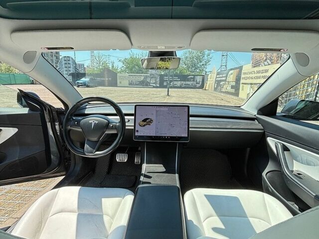 Сірий Тесла Модель 3, об'ємом двигуна 0 л та пробігом 89 тис. км за 17989 $, фото 8 на Automoto.ua