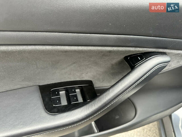 Сірий Тесла Модель 3, об'ємом двигуна 0 л та пробігом 150 тис. км за 13999 $, фото 8 на Automoto.ua