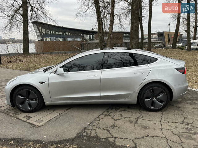 Серый Тесла Модель 3, объемом двигателя 0 л и пробегом 37 тыс. км за 21700 $, фото 5 на Automoto.ua
