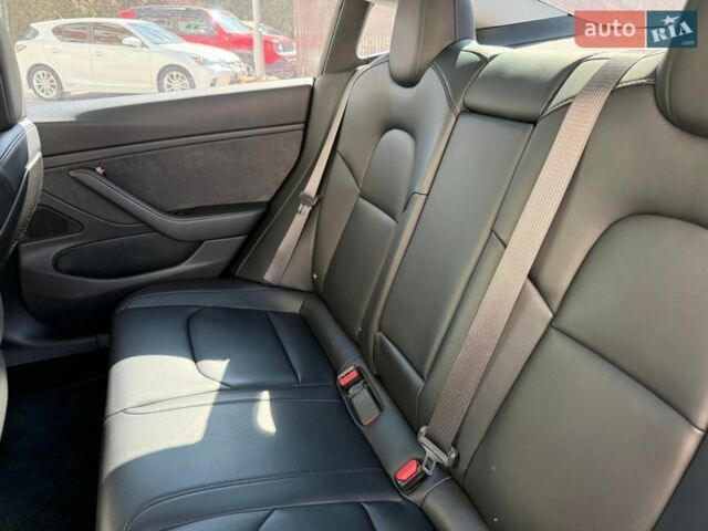 Сірий Тесла Модель 3, об'ємом двигуна 0 л та пробігом 99 тис. км за 18500 $, фото 13 на Automoto.ua