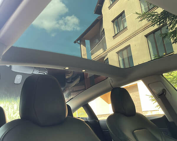 Серый Тесла Модель 3, объемом двигателя 0 л и пробегом 80 тыс. км за 21000 $, фото 28 на Automoto.ua