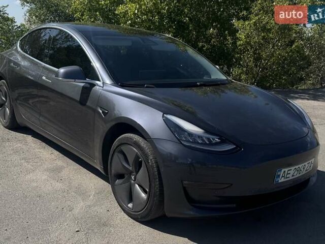 Сірий Тесла Модель 3, об'ємом двигуна 0 л та пробігом 107 тис. км за 16800 $, фото 1 на Automoto.ua
