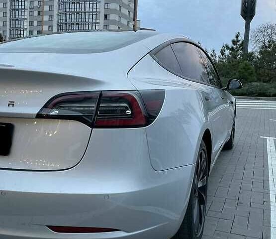 Серый Тесла Модель 3, объемом двигателя 0 л и пробегом 121 тыс. км за 11900 $, фото 8 на Automoto.ua