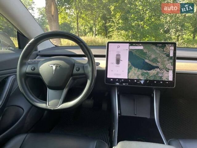 Серый Тесла Модель 3, объемом двигателя 0 л и пробегом 94 тыс. км за 18000 $, фото 26 на Automoto.ua