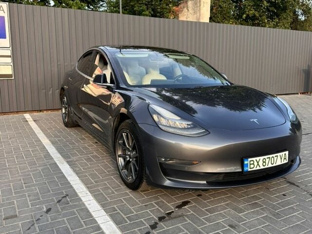 Серый Тесла Модель 3, объемом двигателя 0 л и пробегом 151 тыс. км за 14800 $, фото 7 на Automoto.ua