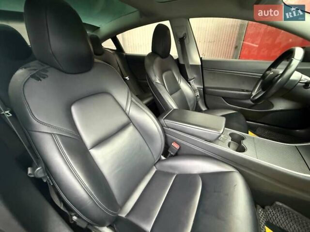 Серый Тесла Модель 3, объемом двигателя 0 л и пробегом 162 тыс. км за 13999 $, фото 70 на Automoto.ua