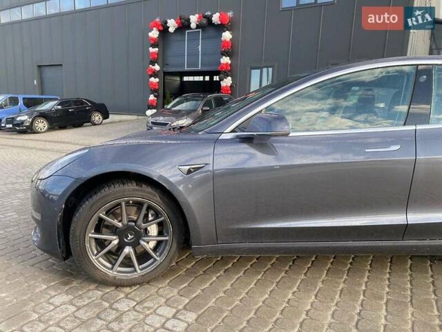 Сірий Тесла Модель 3, об'ємом двигуна 0 л та пробігом 126 тис. км за 14990 $, фото 4 на Automoto.ua