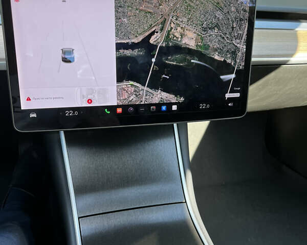 Серый Тесла Модель 3, объемом двигателя 0 л и пробегом 92 тыс. км за 18500 $, фото 7 на Automoto.ua