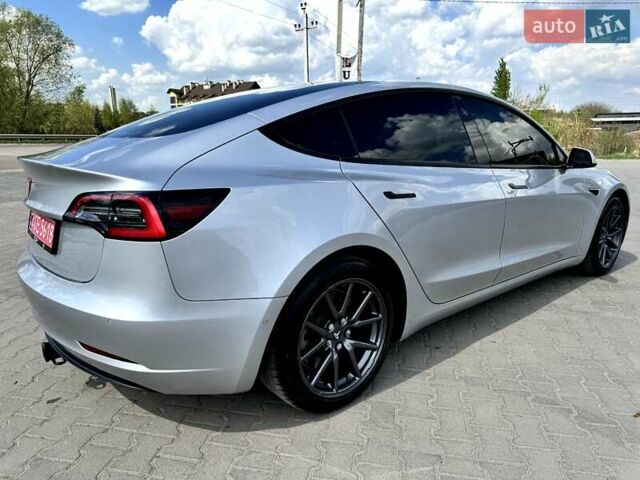 Тесла Модель 3 2018 у Львові на Automoto.ua Сірий Тесла Модель 3, об'ємом двигуна 0 л та пробігом 95 тис. км за 19400 $, фото 2 на Automoto.ua