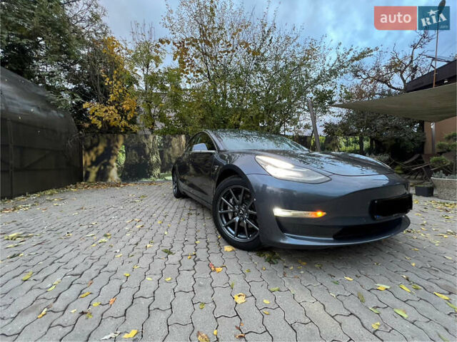 Сірий Тесла Модель 3, об'ємом двигуна 0 л та пробігом 95 тис. км за 16500 $, фото 2 на Automoto.ua