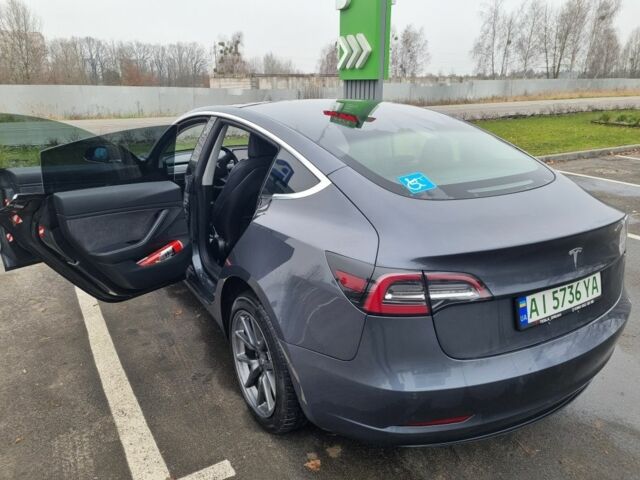 Серый Тесла Модель 3, объемом двигателя 0 л и пробегом 162 тыс. км за 17800 $, фото 9 на Automoto.ua
