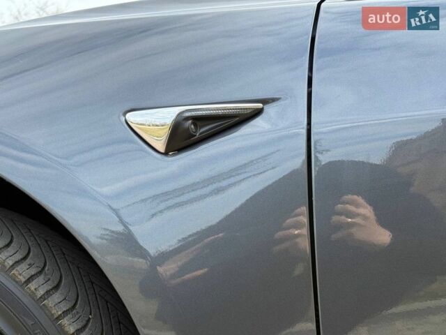 Серый Тесла Модель 3, объемом двигателя 0 л и пробегом 152 тыс. км за 16400 $, фото 7 на Automoto.ua